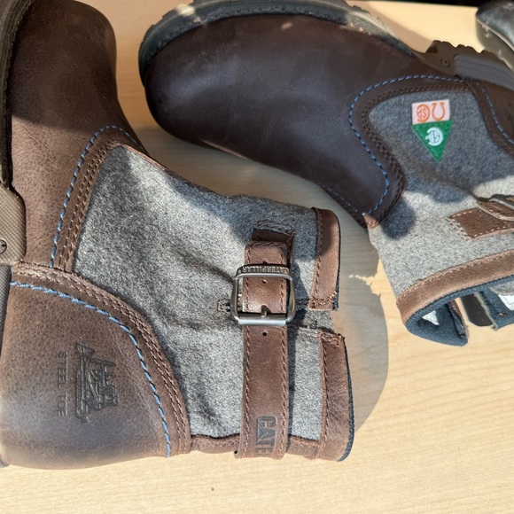 Caterpillar “Jace St” Sz 7 MINT worn briefly Women's steel toed work boots - Picture 2 of 16